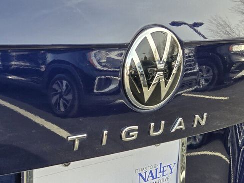 Used 2022 Volkswagen Tiguan SE image 27