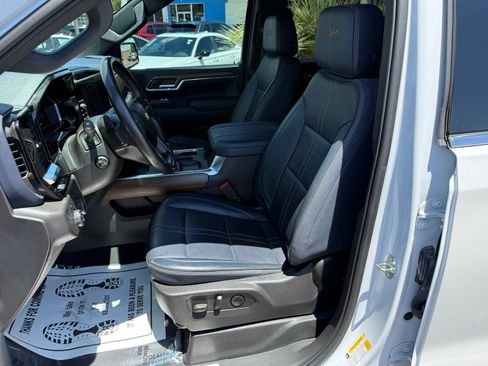 Used 2023 Chevrolet Silverado 1500 High Country w/ Technology Package AWD/4WD image 39
