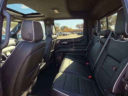 New 2026 GMC Sierra 1500 AT4X image 9