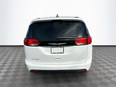 New 2026 Chrysler Voyager LX FWD image 6