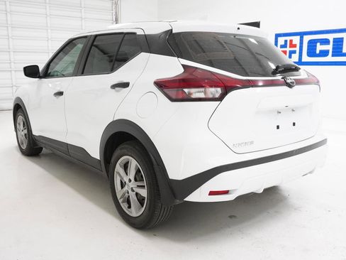 Used 2024 Nissan Kicks S image 7