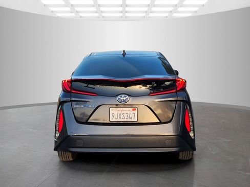 Used 2020 Toyota Prius Prime LE FWD image 6