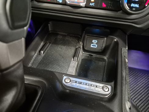 Certified 2025 Ford Bronco Outer Banks AWD/4WD image 29
