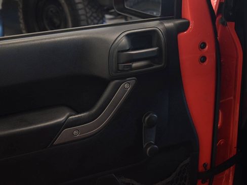 Used 2013 Jeep Wrangler Sport AWD/4WD image 19