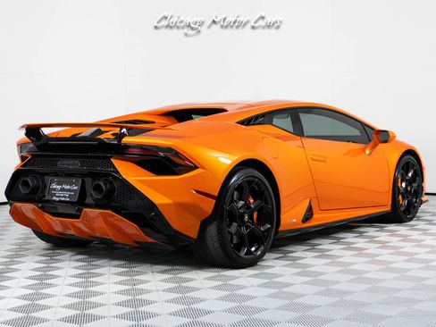 Used 2023 Lamborghini Huracan Tecnica image 13
