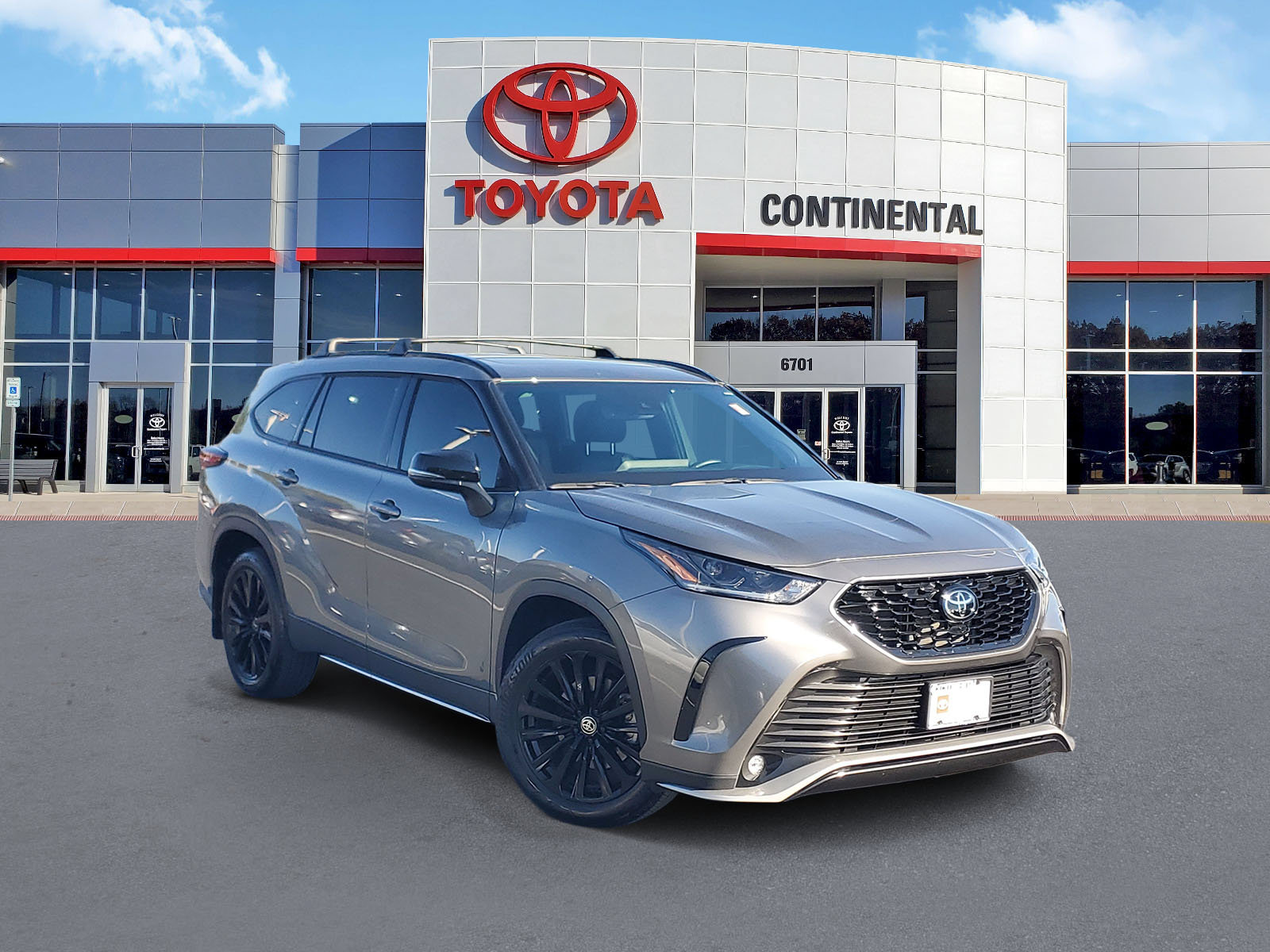 Certified 2026 Toyota Highlander XSE AWD/4WD image 2