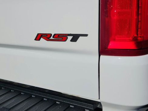 Used 2020 Chevrolet Silverado 1500 RST w/ True North Edition AWD/4WD image 32