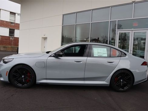 New 2026 BMW M5 w/ Executive Package image 8