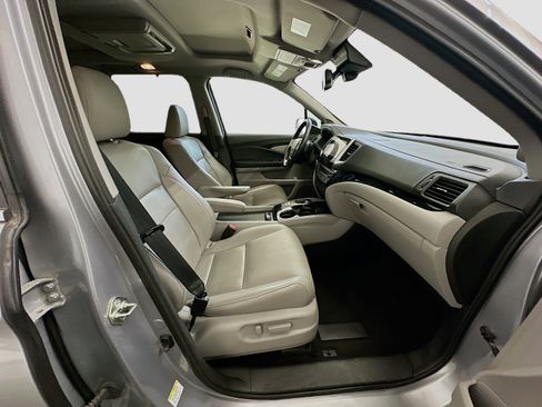 Used 2016 Honda Pilot Elite image 34