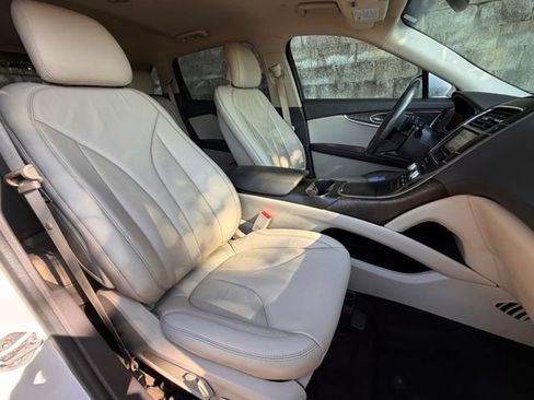 Used 2019 Lincoln Nautilus Select FWD image 23