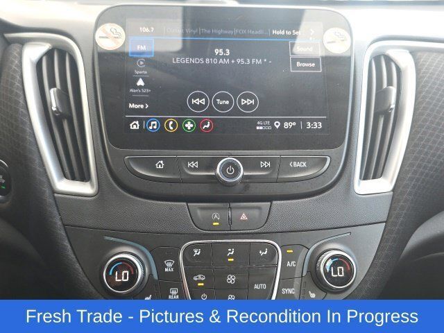 Used 2025 Chevrolet Malibu LT FWD image 15
