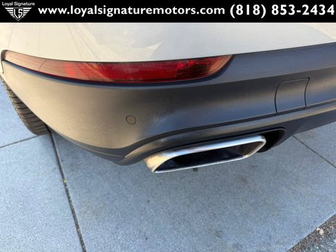 Used 2021 Porsche Cayenne AWD/4WD image 12