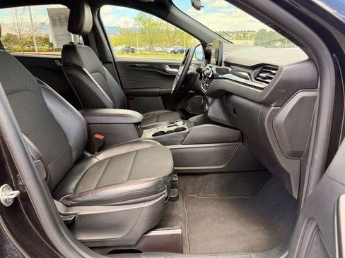 Used 2025 Ford Escape ST-Line AWD/4WD image 32