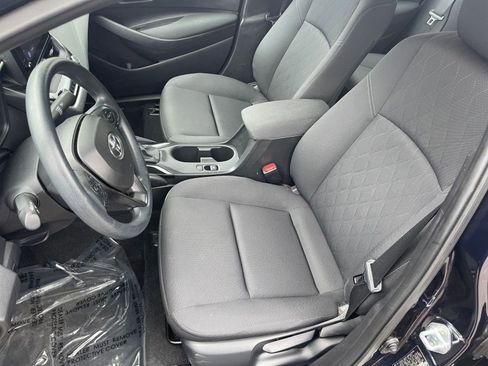 Used 2025 Toyota Corolla LE image 34