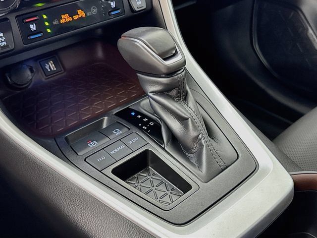 Used 2025 Toyota RAV4 Limited w/ Weather Package FWD image 29
