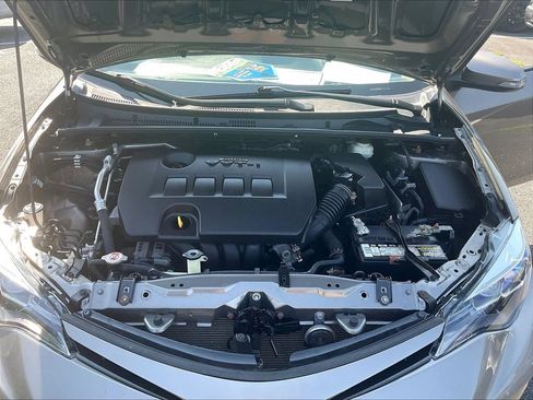Used 2017 Toyota Corolla SE w/ Carpet Mat Package (TMS) FWD image 27