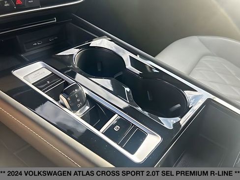 Used 2024 Volkswagen Atlas Cross Sport SEL Premium R-Line AWD/4WD image 31