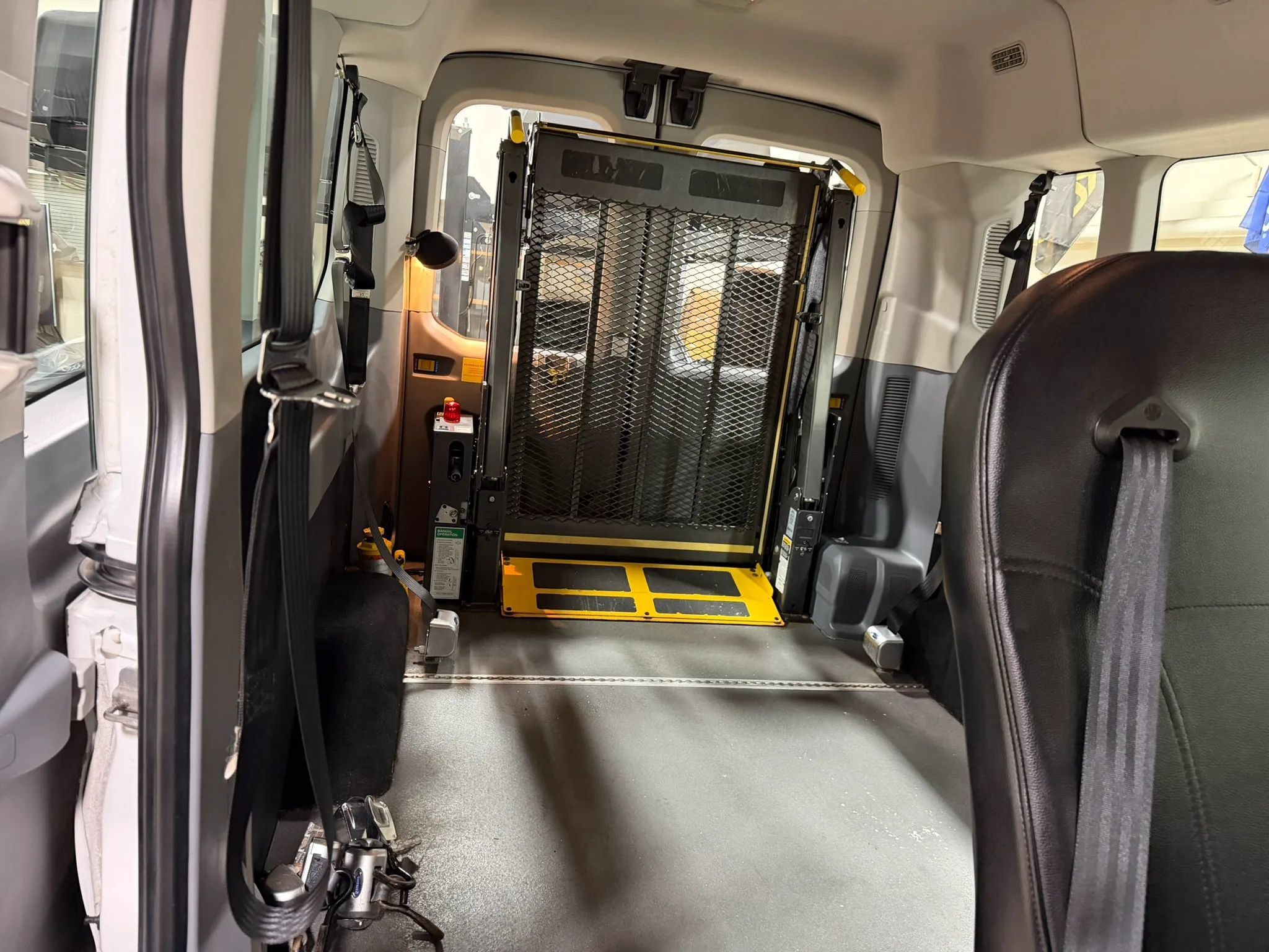 Used 2015 Ford Transit 350 XL RWD image 28