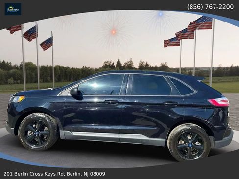Used 2021 Ford Edge SE image 5