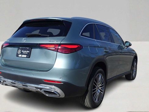 Used 2026 Mercedes-Benz GLC 300 4MATIC image 5