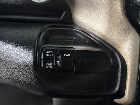 Used 2024 RAM 2500 Laramie image 13