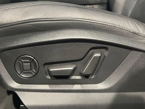 Used 2022 Audi Q7 3.0T Prestige AWD/4WD image 14