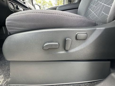 New 2025 Nissan Frontier SV w/ SV Convenience Package RWD image 27