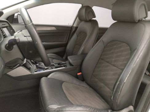 Used 2016 Hyundai Sonata Sport w/ Option Group 02 FWD image 17