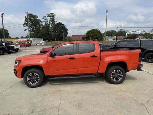 Used 2021 Chevrolet Colorado Z71 RWD image 2