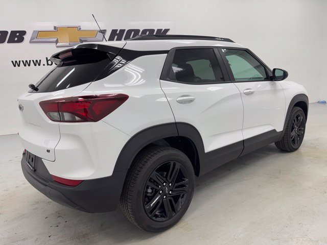 New 2026 Chevrolet TrailBlazer LT w/ Midnight Edition AWD/4WD image 5