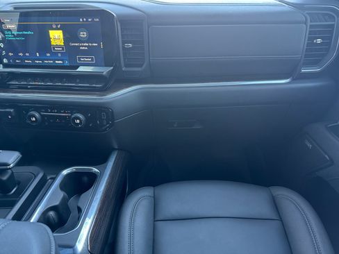 Used 2026 Chevrolet Silverado 1500 LT Trail Boss w/ Convenience Package II AWD/4WD image 21