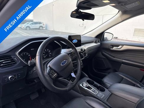 Used 2021 Ford Escape SEL AWD/4WD image 3