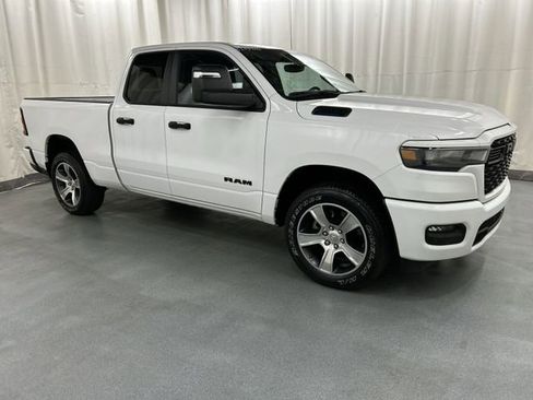 Used 2025 RAM 1500 Tradesman AWD/4WD image 1