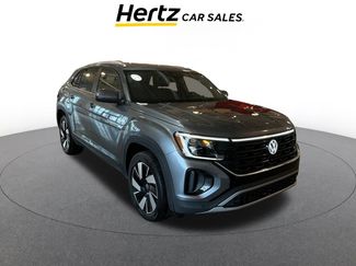 Used 2025 Volkswagen Atlas Cross Sport SE video 1