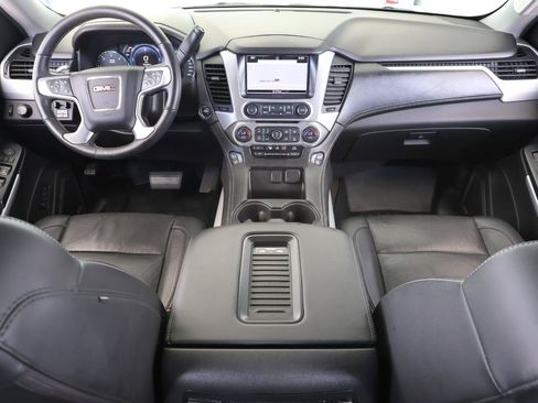 Used 2017 GMC Yukon SLT w/ Premium Edition RWD image 16