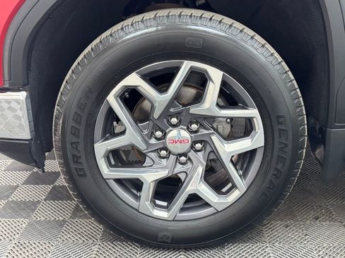 Used 2024 GMC Sierra 1500 SLT w/ SLT Premium Plus Package AWD/4WD image 16