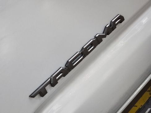 Used 2021 Toyota Tacoma TRD Sport w/ Technology Package RWD image 19