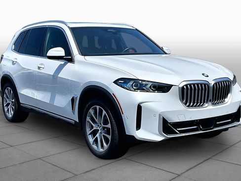 Certified 2026 BMW X5 xDrive40i AWD/4WD image 2
