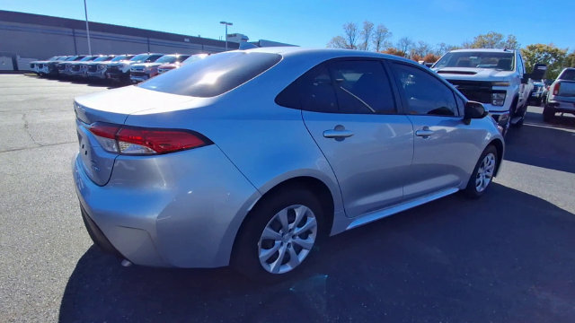 Used 2026 Toyota Corolla LE FWD image 8