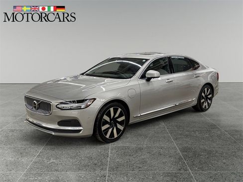 Certified 2024 Volvo S90 T8 Ultimate image 7