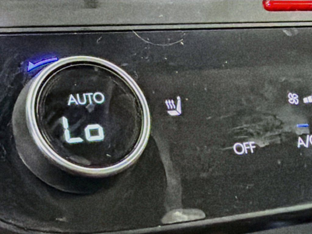 Used 2025 Hyundai Sonata SEL FWD image 25