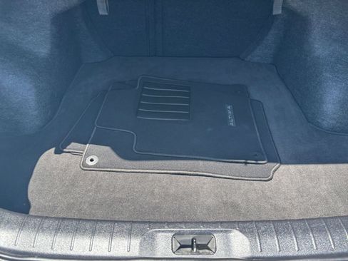Used 2025 Nissan Altima 2.5 SV FWD image 31