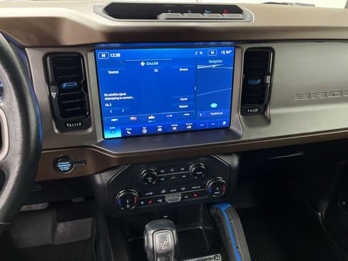 Certified 2022 Ford Bronco Outer Banks AWD/4WD image 16