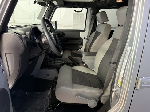 Used 2010 Jeep Wrangler Unlimited Sport image 45