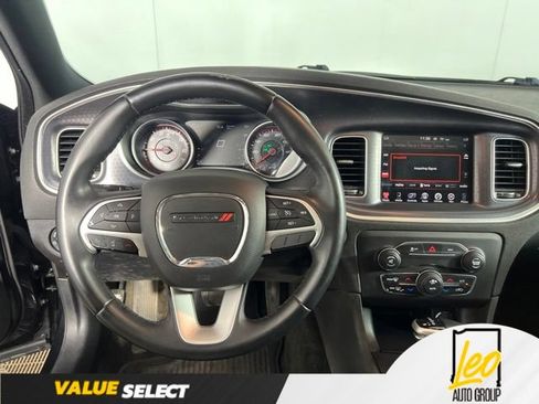Used 2015 Dodge Charger SXT AWD/4WD image 13