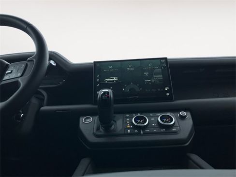 Used 2024 Land Rover Defender 130 Outbound image 11