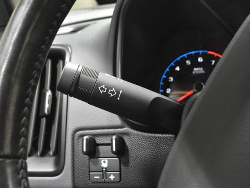 Used 2022 Chevrolet Colorado Z71 AWD/4WD image 11