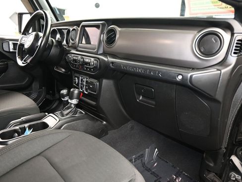 Used 2020 Jeep Wrangler Unlimited Sport S image 42
