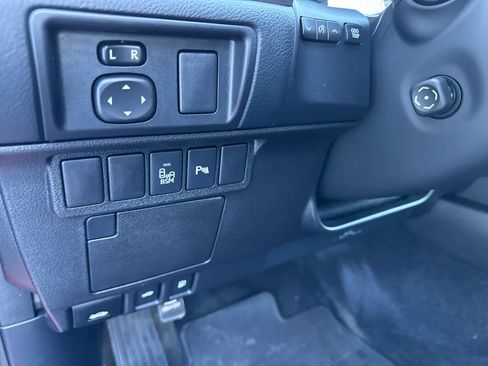 Used 2014 Lexus ES 350 w/ Luxury Package image 17