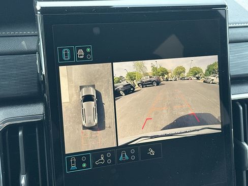 Used 2025 GMC Acadia Elevation image 27